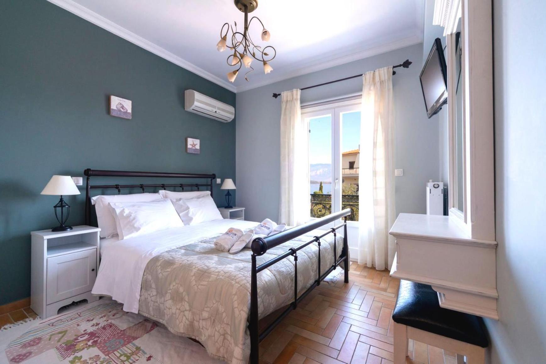 Nautilus Luxury Suites Galaxídhion 外观 照片