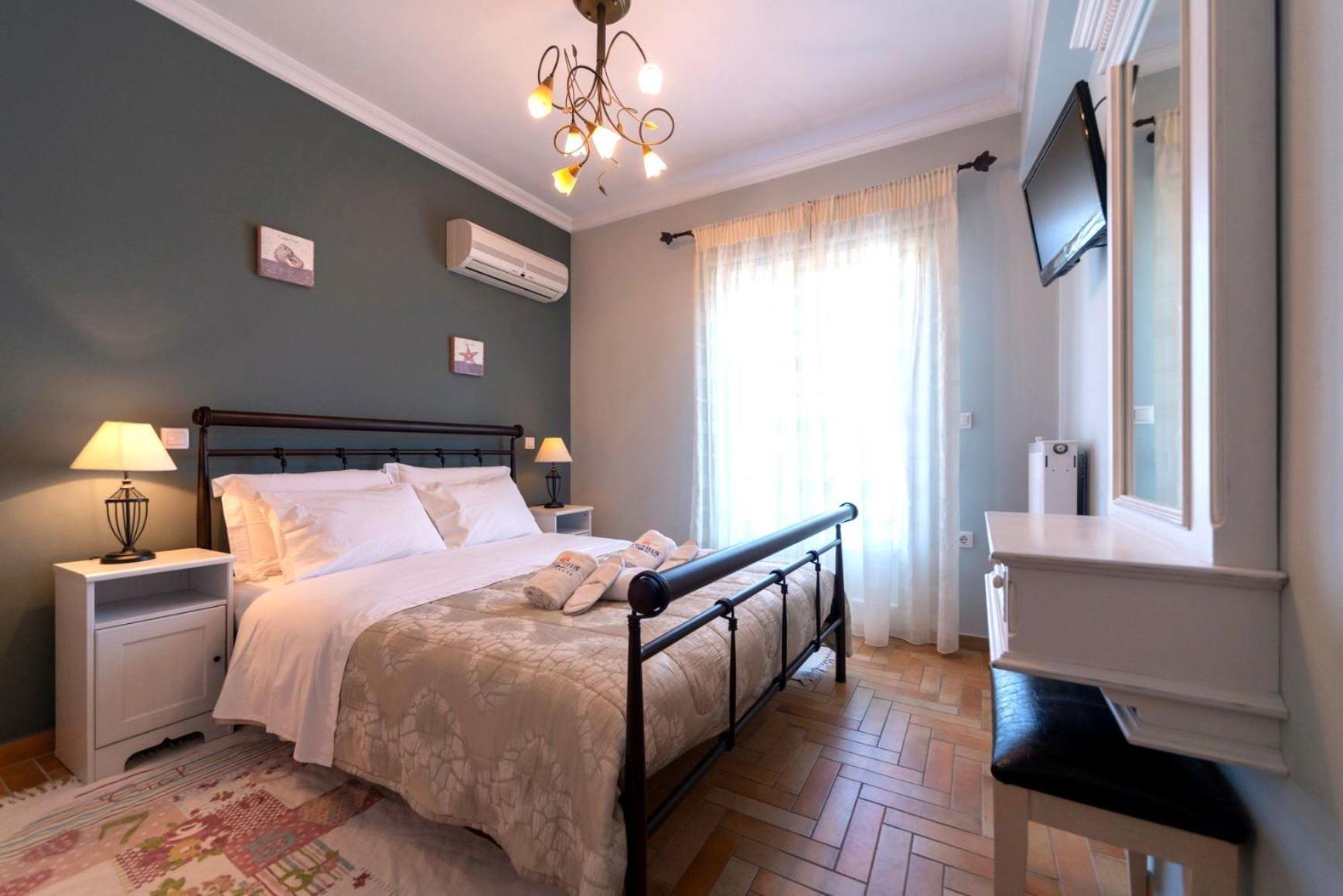 Nautilus Luxury Suites Galaxídhion 外观 照片